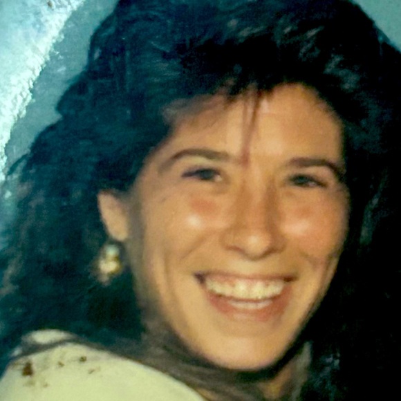 Meet your Posher, Robin - Picture 1 of 1